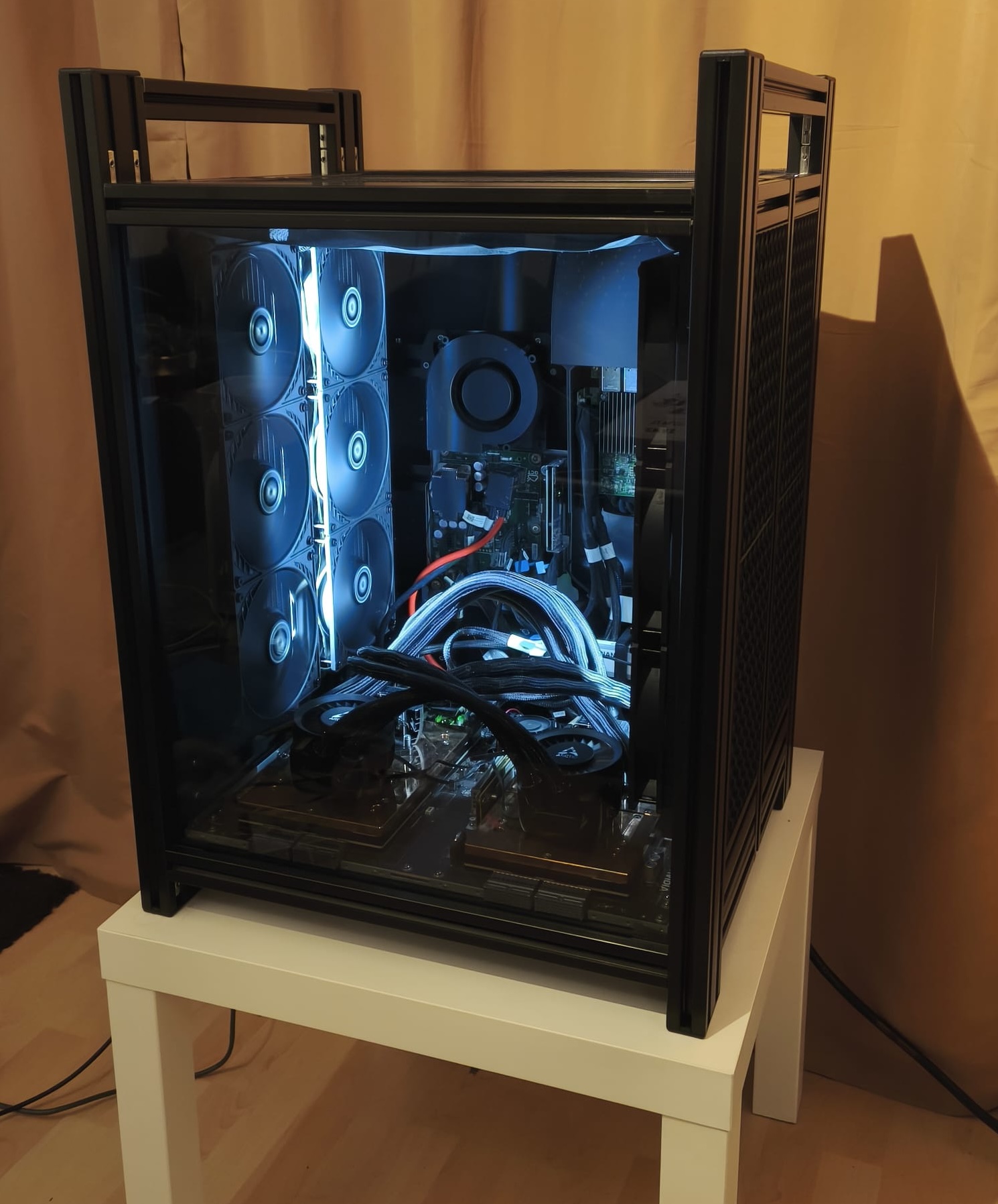 Grace Hopper Desktop